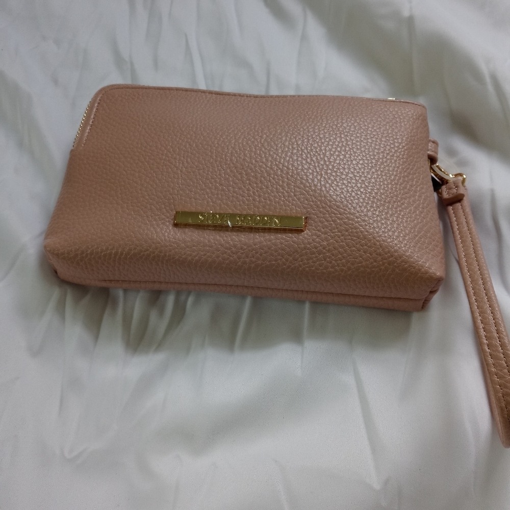 Wristlet